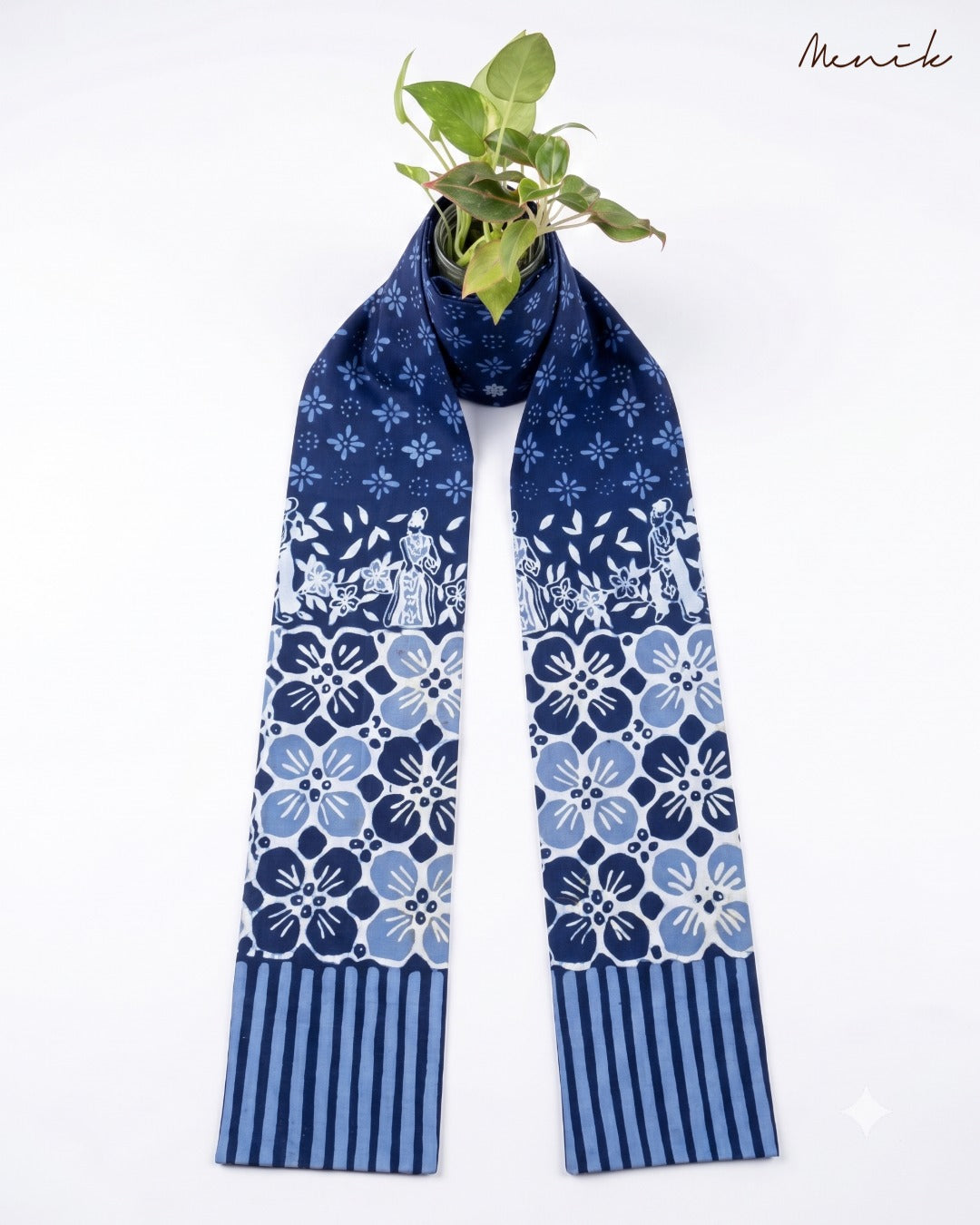 Batik Tangerang Motif Bunga Biru Putih SYL-RD05 - Menik Batik